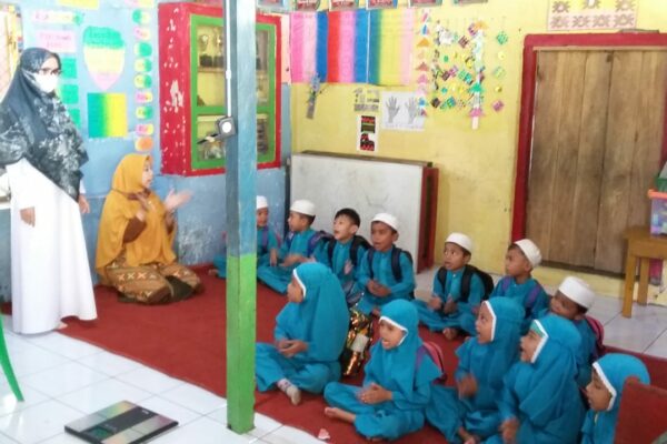 Melakukan SDIDDTK ke TK  Islam Bakti No 23 Kampung Bendang